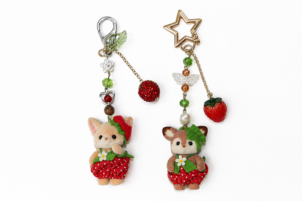 🍓 Very Berry Fox & Deer Keychains